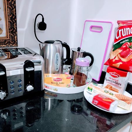 La Marina Luxury Apartment Fully Furnished Free Wifi, High Standard Residence, Amazing Prime Location Close To Restaurants, Transport, Beach And Bouregreg River Salé Ngoại thất bức ảnh