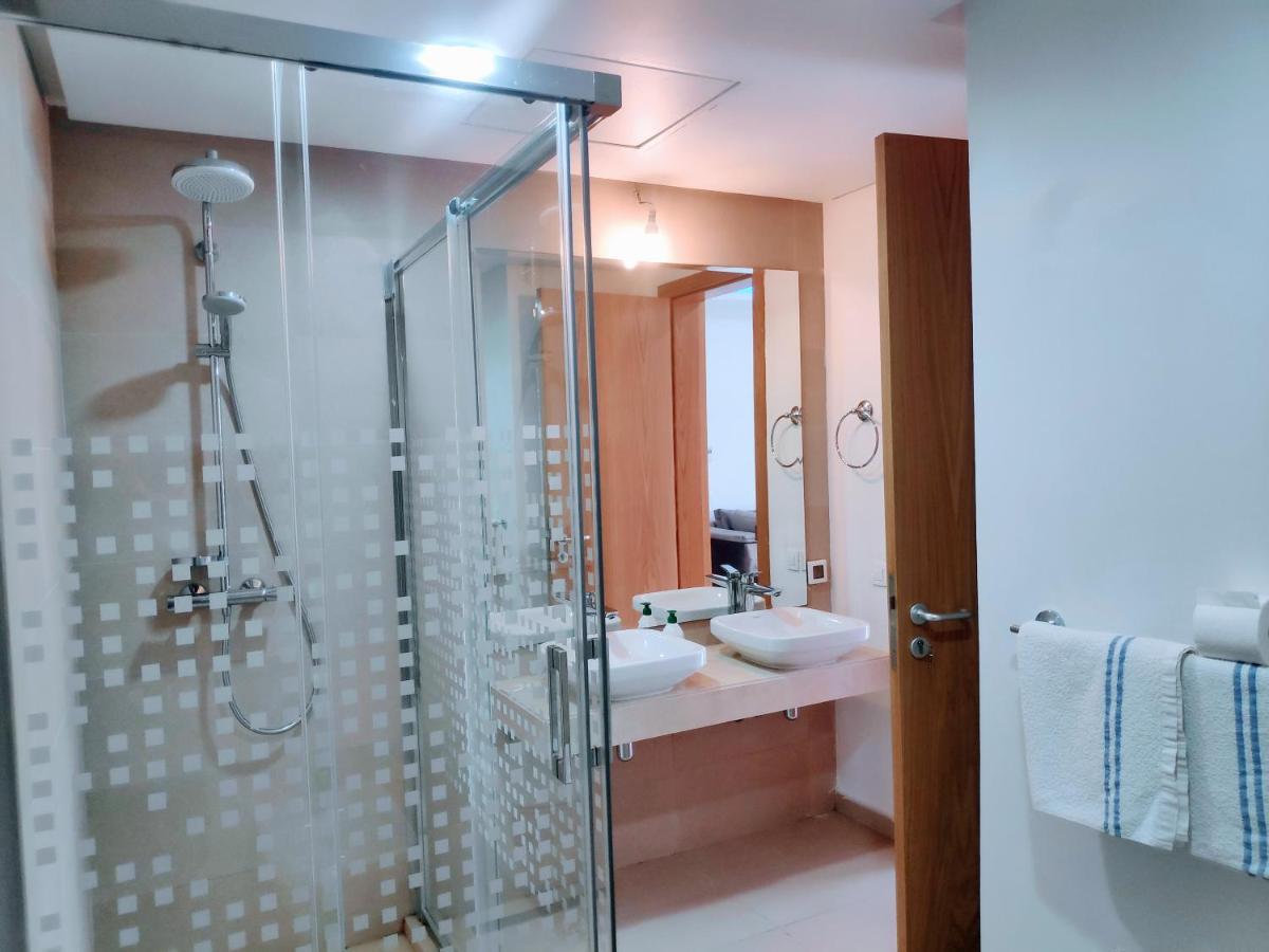 La Marina Luxury Apartment Fully Furnished Free Wifi, High Standard Residence, Amazing Prime Location Close To Restaurants, Transport, Beach And Bouregreg River Salé Ngoại thất bức ảnh