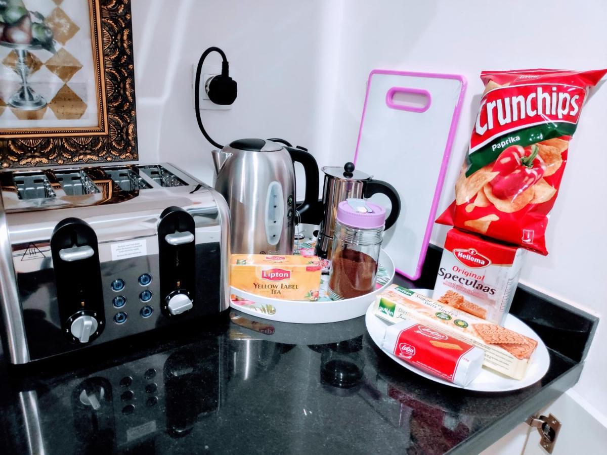 La Marina Luxury Apartment Fully Furnished Free Wifi, High Standard Residence, Amazing Prime Location Close To Restaurants, Transport, Beach And Bouregreg River Salé Ngoại thất bức ảnh